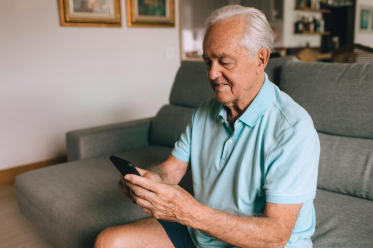 how-to-open-text-message featured hero